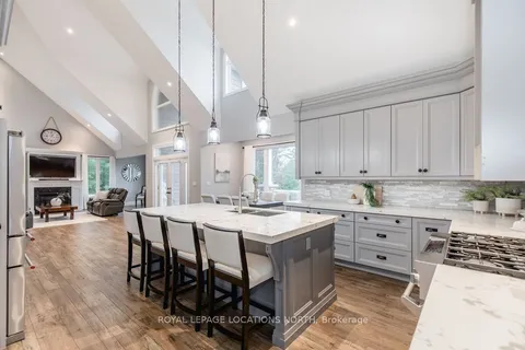 119 Wendake Rd, Tiny, ON L0L 2T0