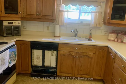867 Mosley St, Wasaga Beach, ON L9Z 2H5