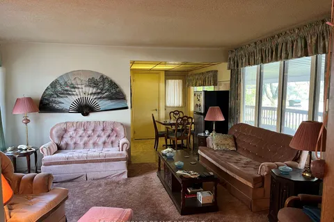 867 Mosley St, Wasaga Beach, ON L9Z 2H5