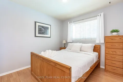 356 Grenville Ave, Orillia, ON L3V 2Y1