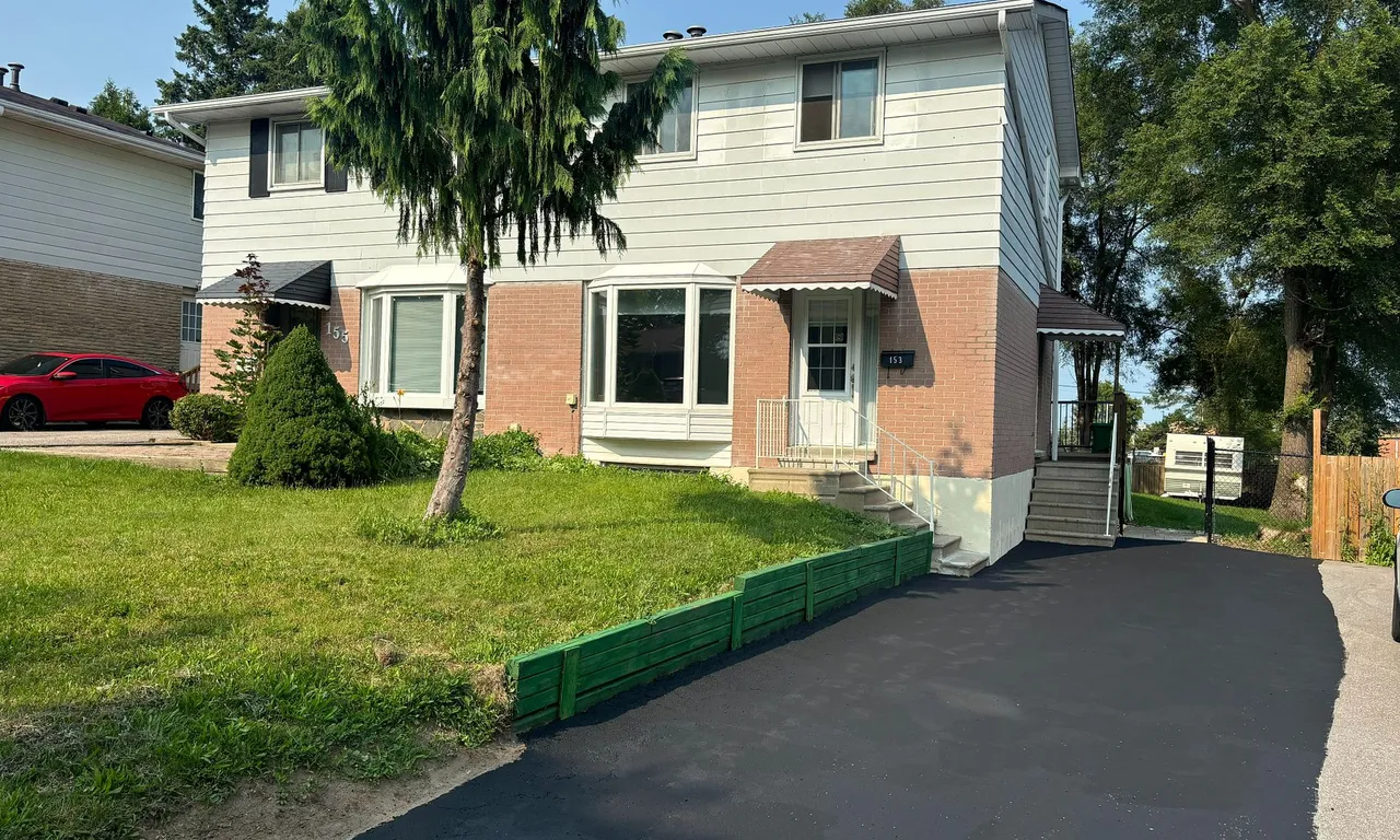 153 Daphne Cres, Barrie, ON L4M 2Y7