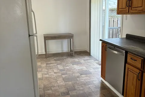 153 Daphne Cres, Barrie, ON L4M 2Y7