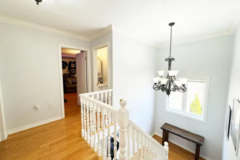 33 Cumming Dr, Barrie, ON L4N 0C5