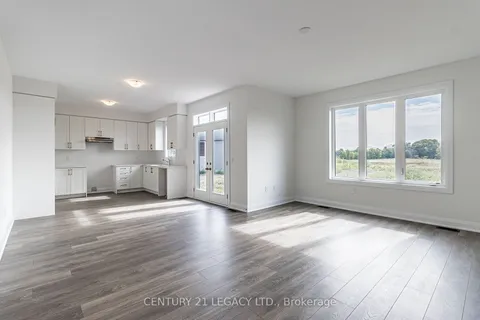 30 Union Blvd, Wasaga Beach, ON L9Z 0M5