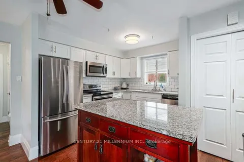 96 Lockhart Rd, Collingwood, ON L9Y 4L6