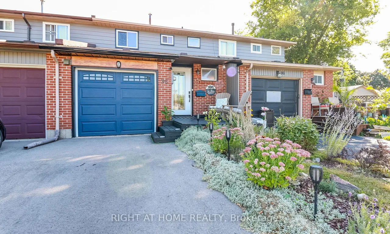 96 Chaucer Cres, Barrie, ON L4N 4T7