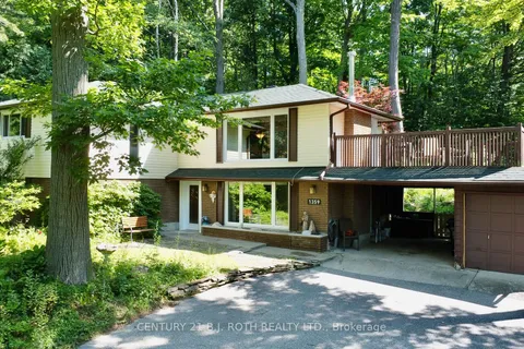 1359 St Vincent St, Springwater, ON L9X 0P7