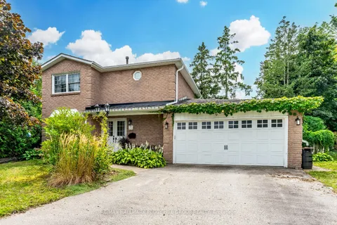 9 Oriole Crt, Barrie, ON L4M 5N1