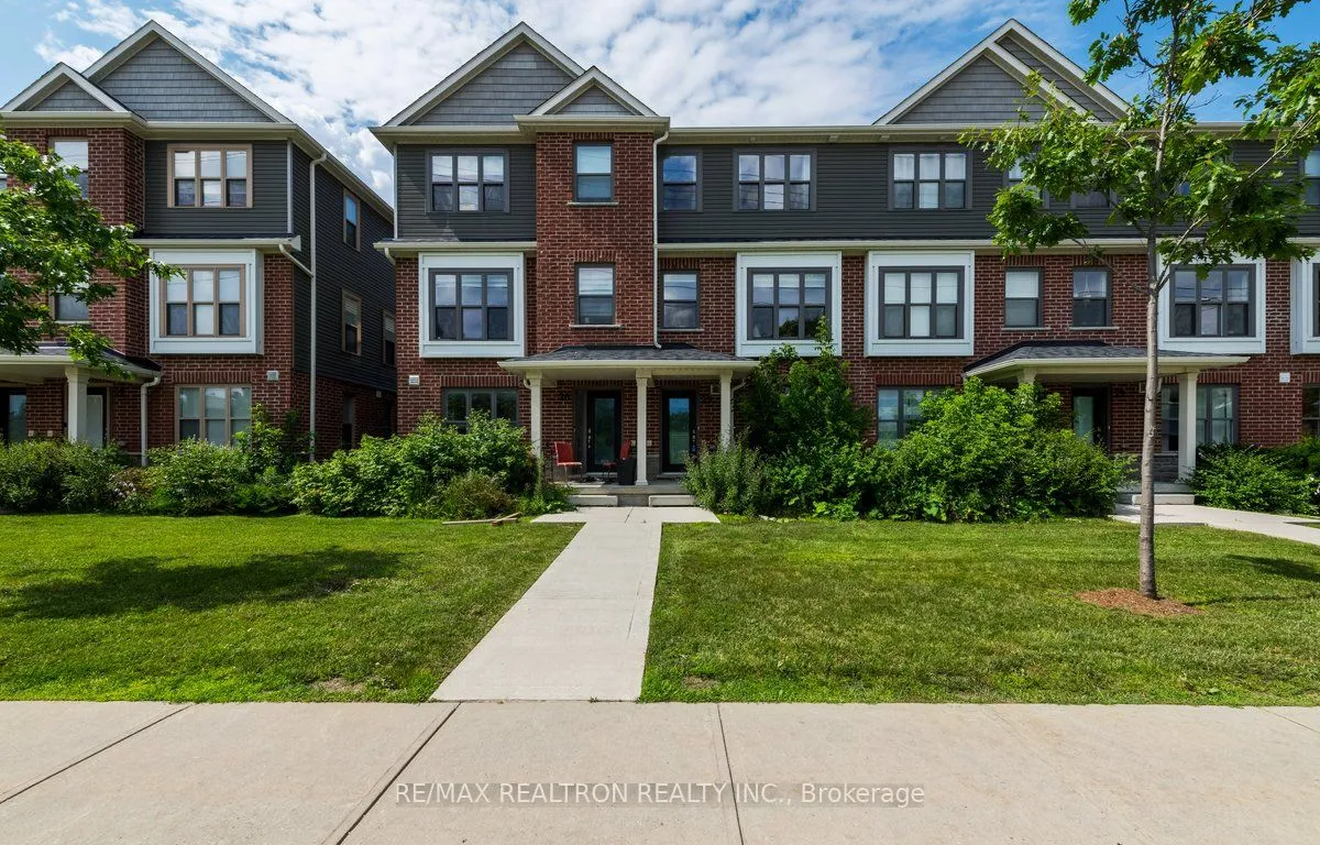 1 Leggott Ave, Barrie, ON L4M 0K7
