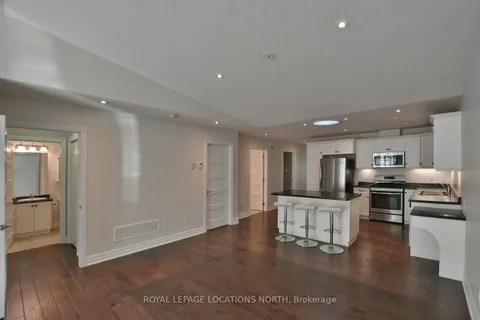 47 Chestnut Lane, Wasaga Beach, ON L9Z 0G4