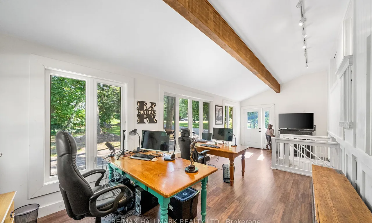 2422 Snow Valley Rd, Springwater, ON L9X 1K1