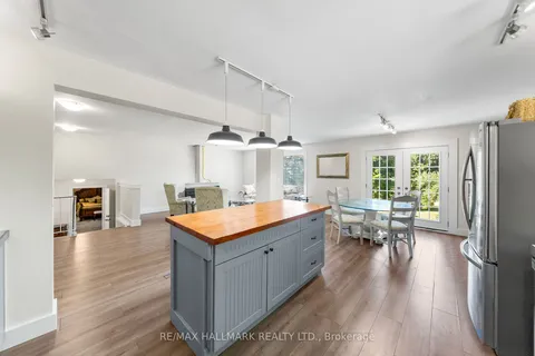 2422 Snow Valley Rd, Springwater, ON L9X 1K1