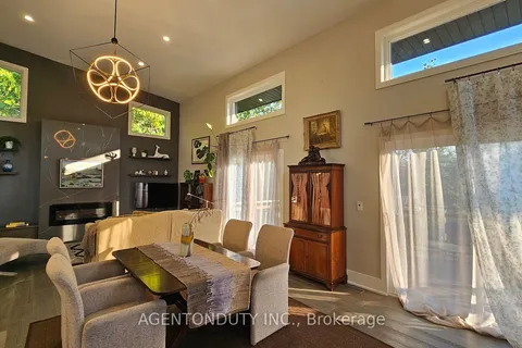 38 Betty Blvd, Wasaga Beach, ON L9Z 2Y4