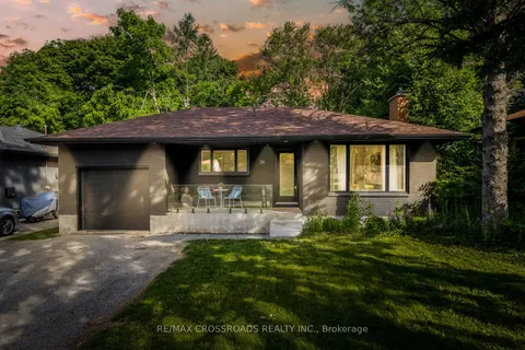 36 Queen St, Barrie, ON L4M 1Z1