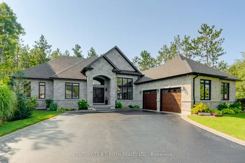 110 Mennill Dr, Springwater, ON L0L 1Y3