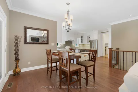 110 Mennill Dr, Springwater, ON L0L 1Y3