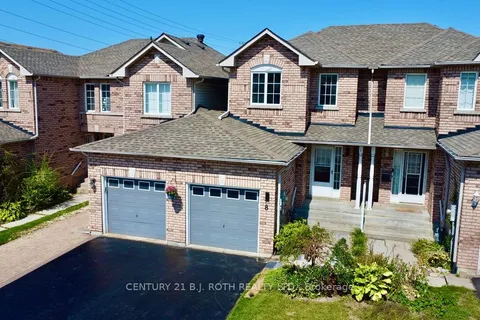 8 Wildwood Tr, Barrie, ON L4N 8K1