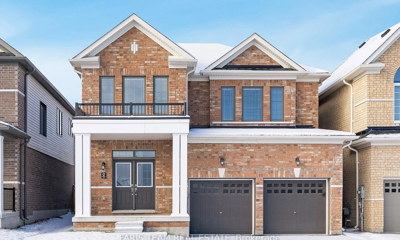 57 Alnwick St, Barrie, ON L9J 0L4
