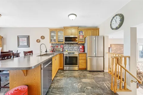 57 Downing Cres, Barrie, ON L4N 8V6