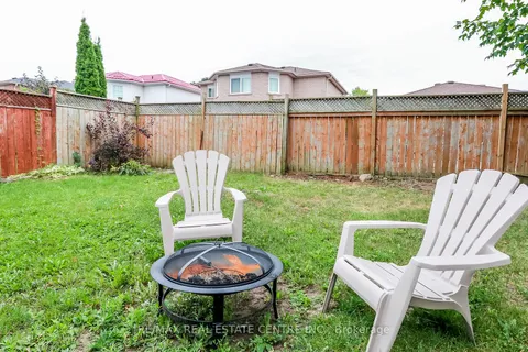 23 Wice Rd, Barrie, ON L4N 8S4