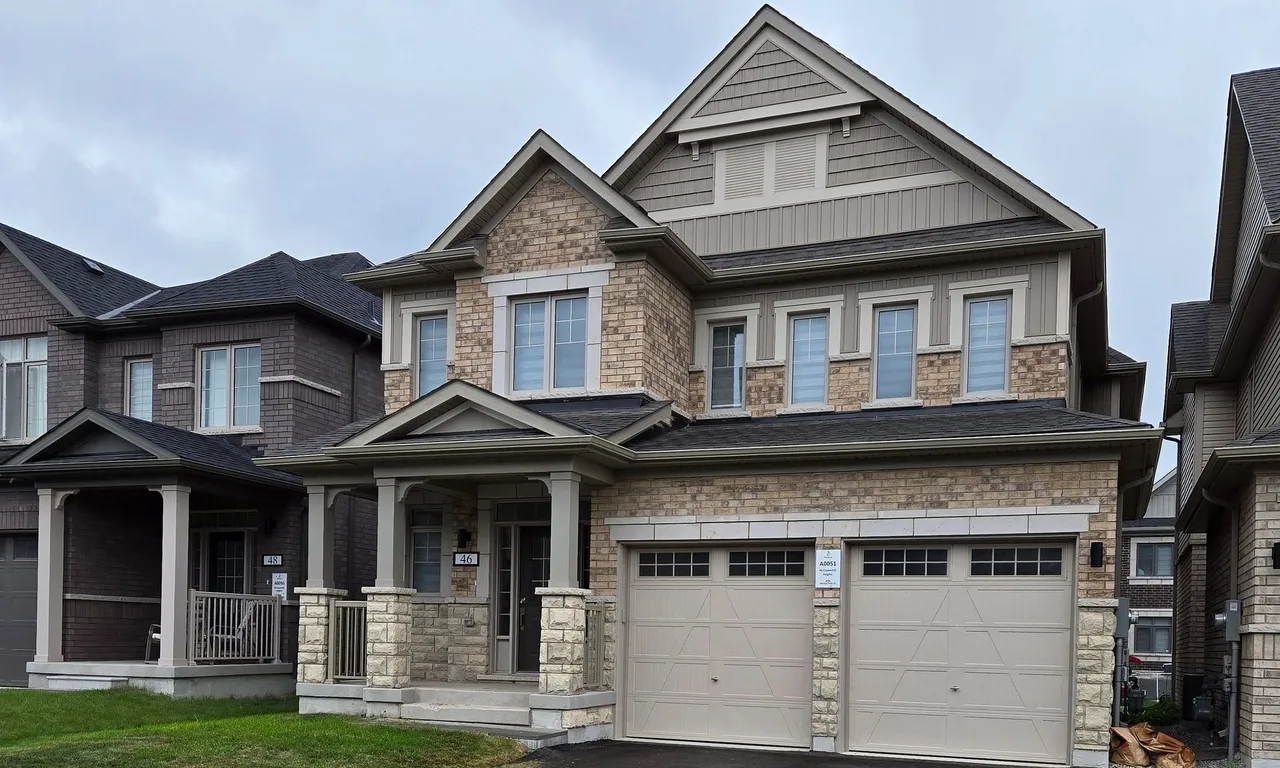 46 COPPERHILL Hts, Barrie, ON L9S 2Z4