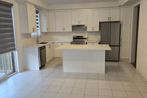 46 COPPERHILL Hts, Barrie, ON L9S 2Z4