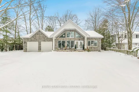 94 42nd St, Wasaga Beach, ON L9Z 1Z7