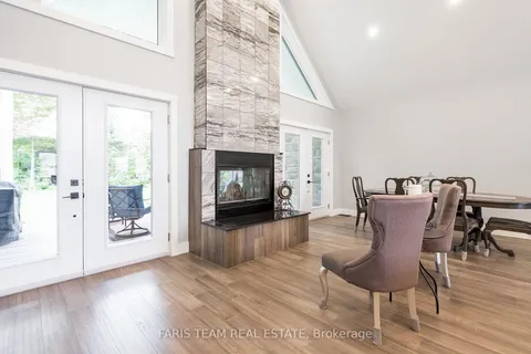 94 42nd St, Wasaga Beach, ON L9Z 1Z7