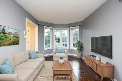 14 Ruffet Dr, Barrie, ON L4N 0P1