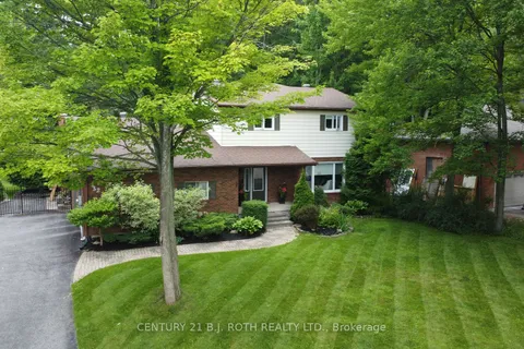 32 Wattie Rd, Springwater, ON L9X 0P7