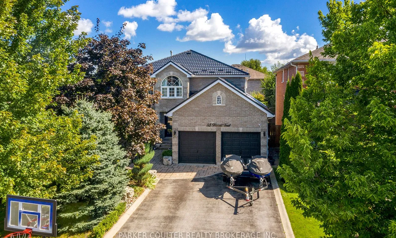 33 Penvill Tr, Barrie, ON L4N 1T7