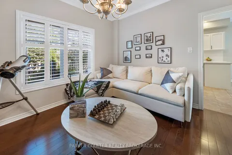 33 Penvill Tr, Barrie, ON L4N 1T7