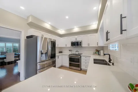 33 Penvill Tr, Barrie, ON L4N 1T7