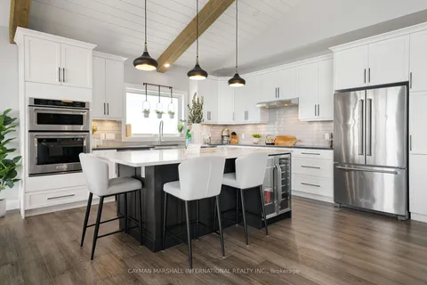 625 Aberdeen Blvd, Midland, ON L4R 5L9