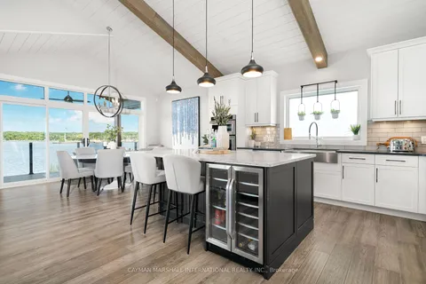 625 Aberdeen Blvd, Midland, ON L4R 5L9