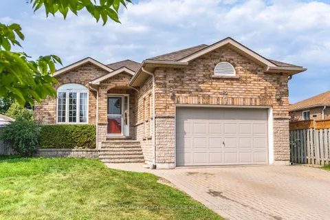 62 Nicole Marie Ave, Barrie, ON L4M 6Y6