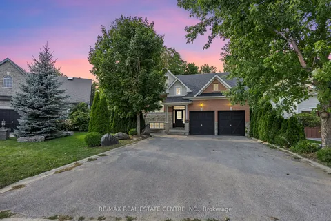 156 41st St, Wasaga Beach, ON L9Z 0B3