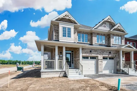 184 Durham Ave, Barrie, ON L9J 0Z4