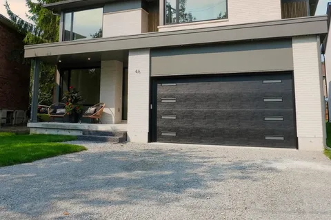 46 Tyndale Rd, Barrie, ON L4N 7T1
