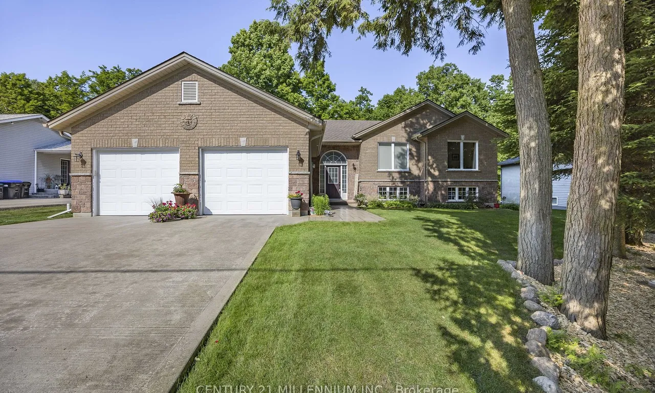 89 Trout Lane, Tiny, ON L9M 0J1