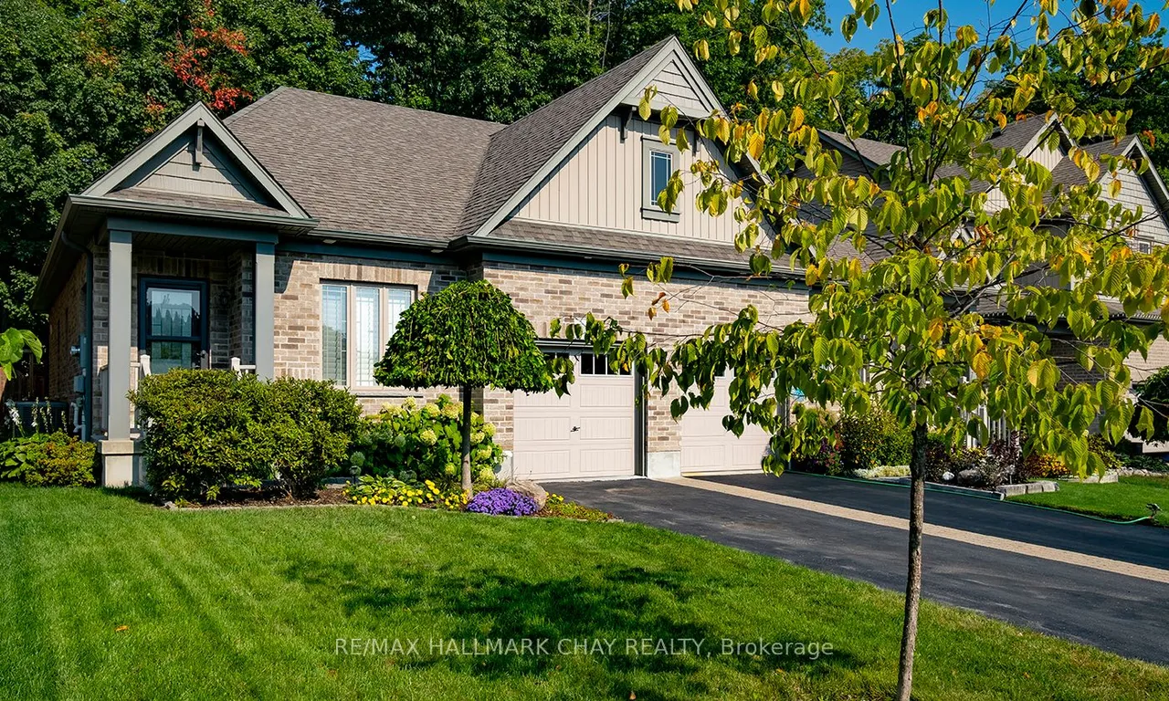 1012 Cook Dr, Midland, ON L4R 0E4