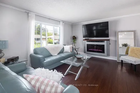 90 Manning Ave, Collingwood, ON L9Y 4A8