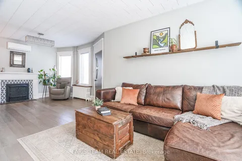 353 Manly St, Midland, ON L4R 3E1