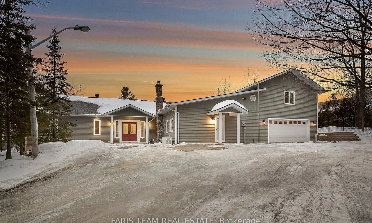 24 Finley Dr, Tiny, ON L0L 2J0
