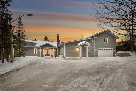 24 Finley Dr, Tiny, ON L0L 2J0
