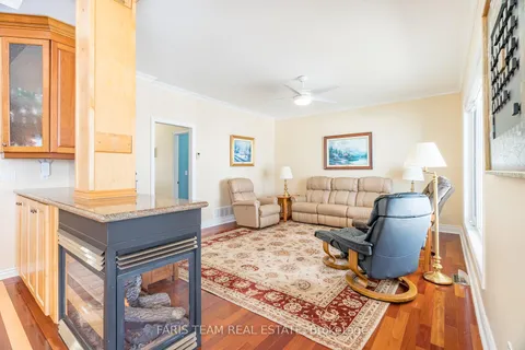 24 Finley Dr, Tiny, ON L0L 2J0