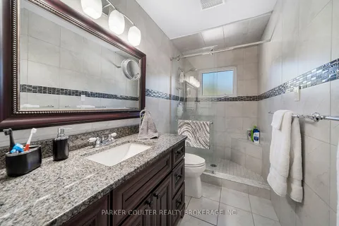 206 Mccrea Dr, Clearview, ON L0M 1S0