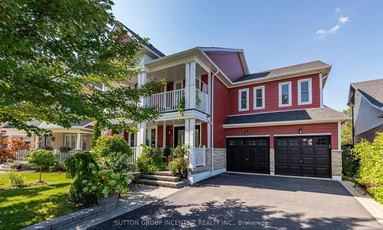10 Saxon Rd, Barrie, ON L4M 7G6
