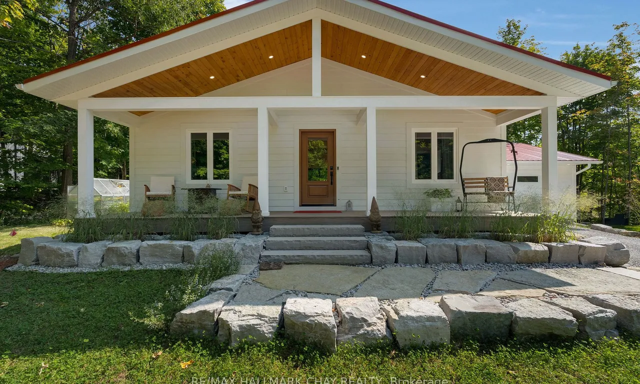 2 Pine Ridge Tr, Oro-Medonte, ON L4M 4Y8