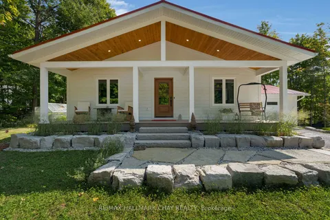 2 Pine Ridge Tr, Oro-Medonte, ON L4M 4Y8